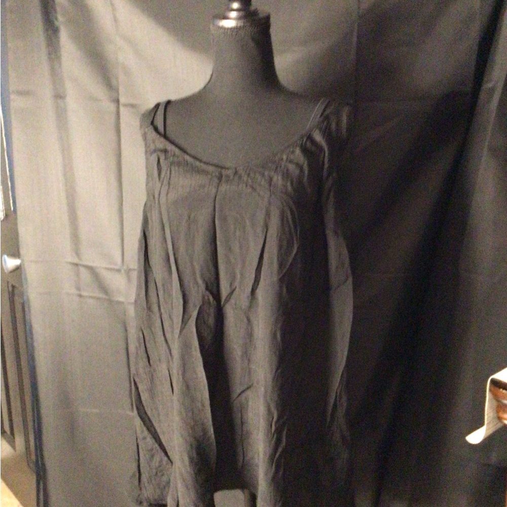 #889.  Elegant Black Sleeveless Dress